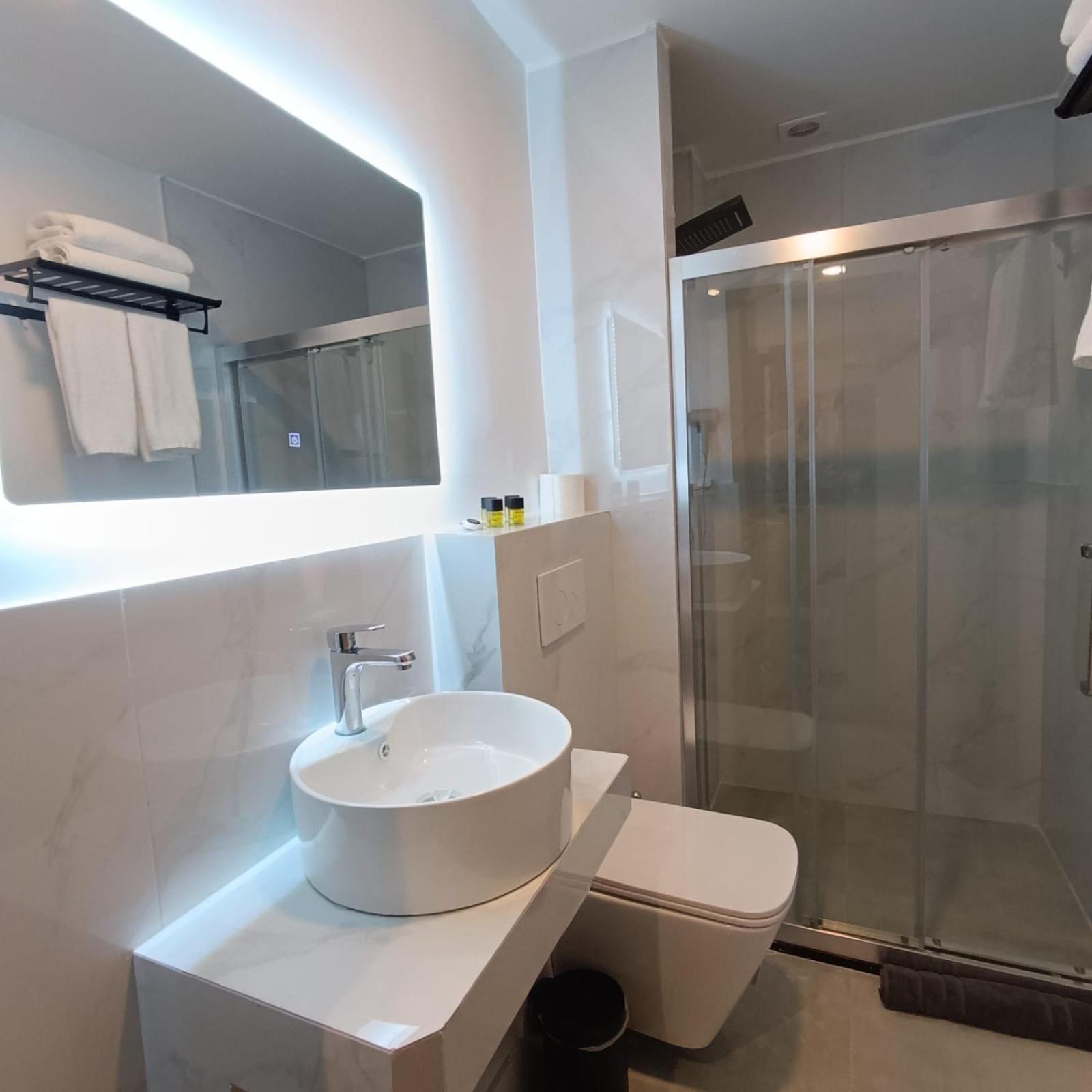 Celia Residence Atenas Exterior foto